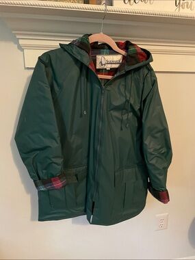 Women's Forest Green Ski Jacket with Plaid Lining